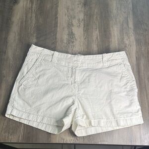 Vineyard Vines Women's White Shorts